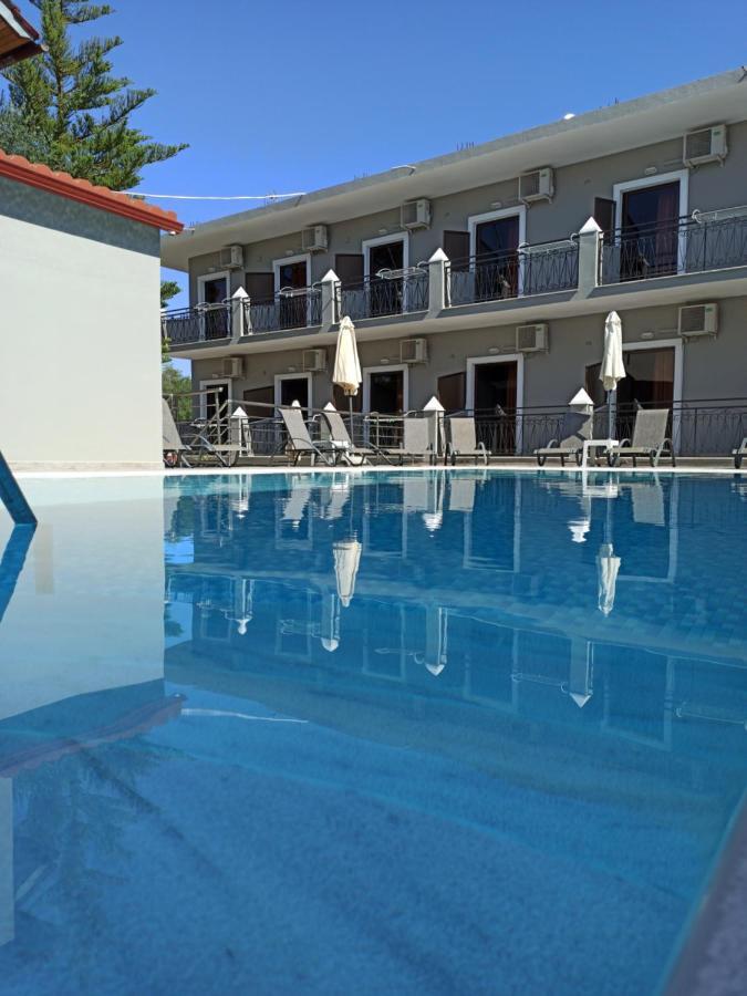 Dionisos Apts Gouvia By Estia Esterno foto