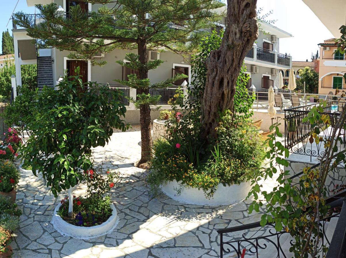 Dionisos Apts Gouvia By Estia Esterno foto